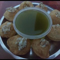 A picture of Pani puri.