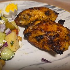 A picture of Greek yogurt chicken.