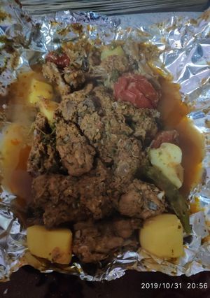 عکسی از دستور خورشت مرغ و سیب زمینی فویل زغالی