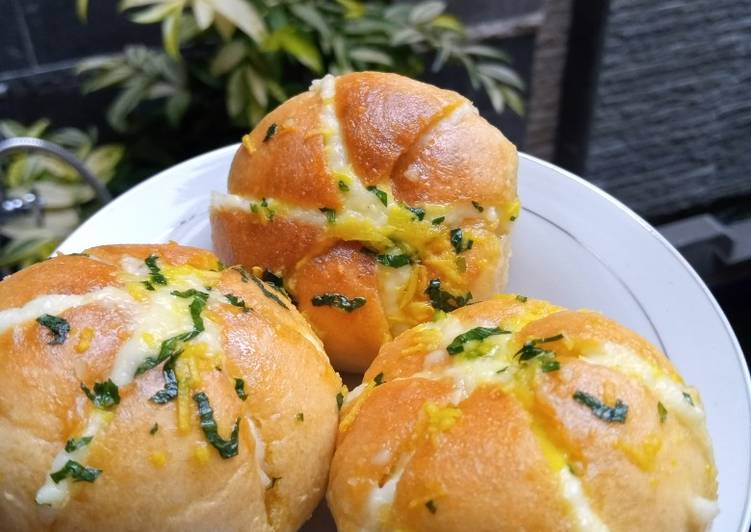 Bahan Korean Garlic Bread Eggless | Langkah Membuat Korean Garlic Bread Eggless Yang Menggugah Selera