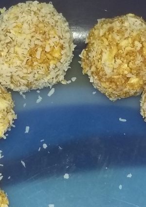 Una foto de Bomboncitos o trufas súper fáciles... con ingredientes que tenemos en casa