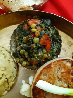 રિંગણ, મેથી અને તુવેરના દાણા નું શાક રેસીપી મુખ્ય ફોટો