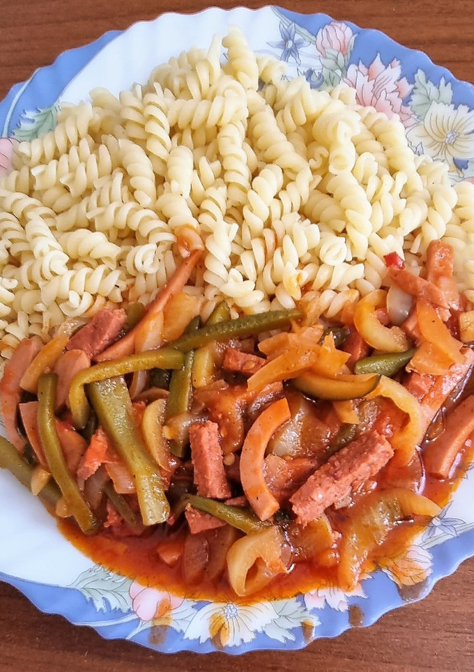 Lecsókolbász ragú hentes módra recept fotója