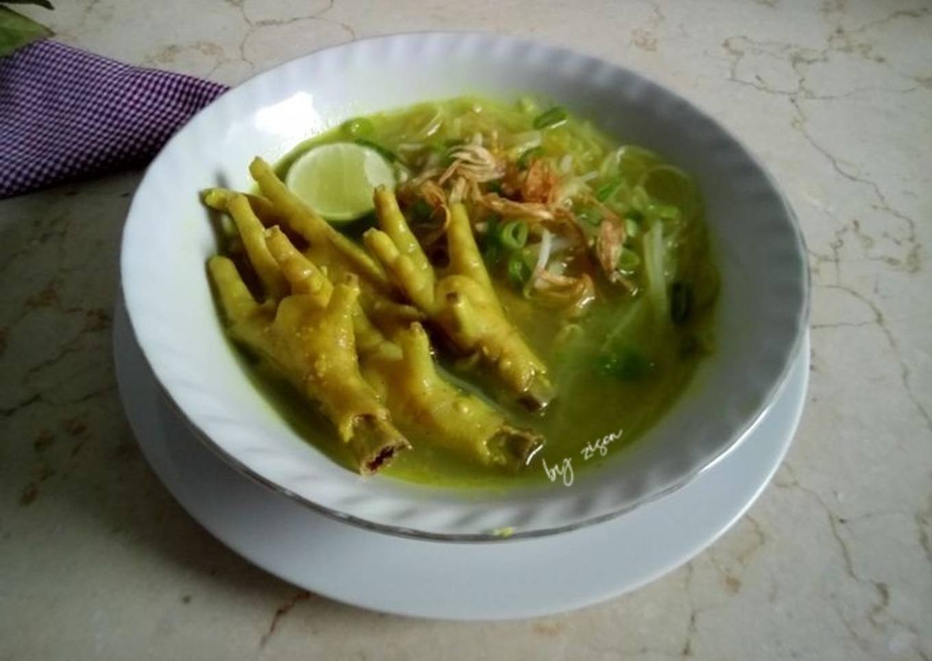 Soto Ceker Kuah Kuning