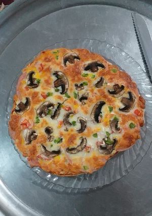 عکسی از دستور پیتزا خانگی 🍕🤤💦