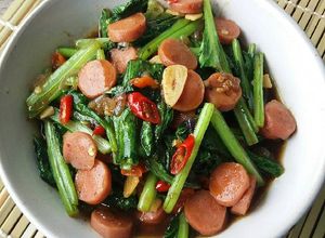 Foto resep Tumis Sawi Hijau Sosis