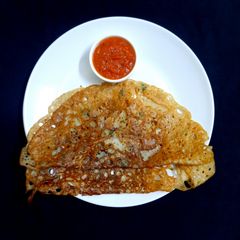 A picture of Wheat rava dosa.