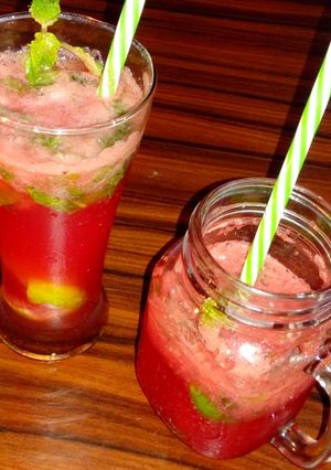 A picture of Virgin Watermelon Mojito with Rose Syrup.