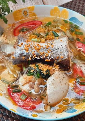 Hình của món Canh chua cá hú bông điên điển.