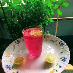 A picture of Pink Lemon Water.