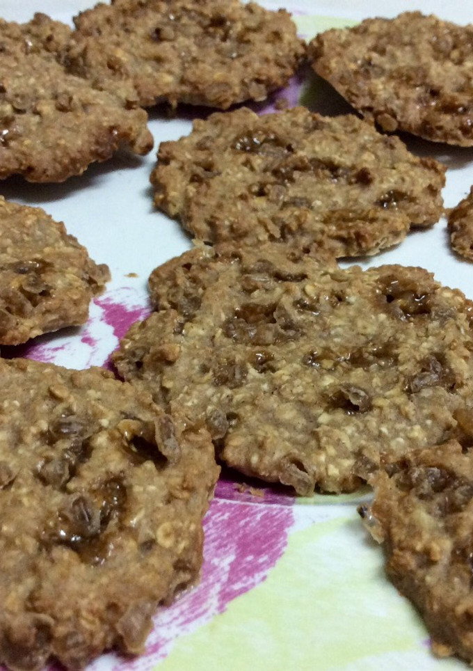 Una foto de Galletas de avena con perlas de azúcar de caña y canela🍪