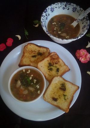 মাইনস্ট্রোন স্যুপ(minestrone soup recipe in Bengali) রেসিপির প্রধান ছবি