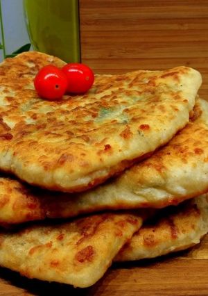 Zdjęcie przepisu Lepieszki -serowe placki na sodzie.