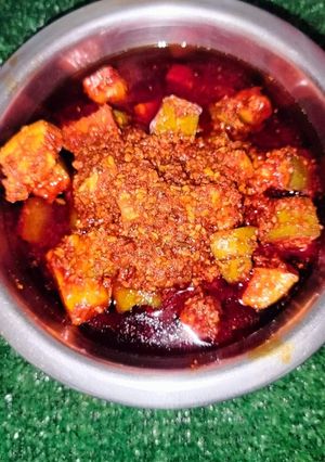 A picture of Totapuri Mangoes Spicy Pickle.