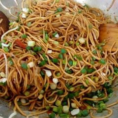 A picture of Rj special noodles.