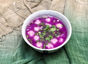 Hình của món Canh Khoai Tím Nấu Giò Sống.