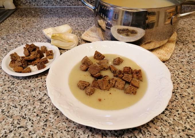 Guida passo passo a Preparare Veloce Vellutata di finocchi e patate