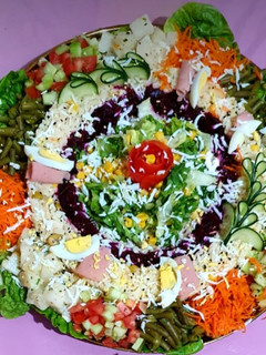 صورة لوصفة سلطة مغربية منعشة "شلاضة الجريدة"