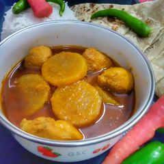 A picture of Mooli Chicken.