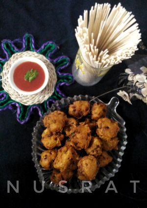 মুচমুচে নুডলস এর ঝাল পিঠা রেসিপির প্রধান ছবি