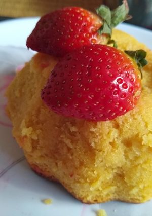 A picture of Lemon cake.