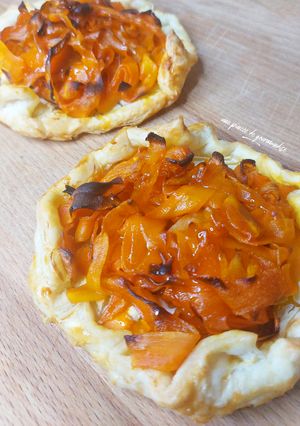 Une photo de Tarte carotte chèvre miel