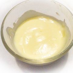 A picture of Salad dressing.