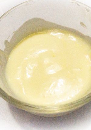 A picture of Salad dressing.