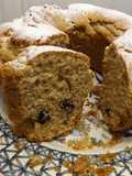 Rosca de harina de espelta integral con ciruelas secas