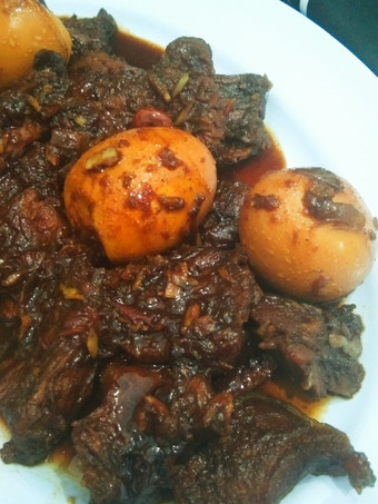 Bagaimana Menyiapkan Semur Daging Telur Bulat Praktis Yang Lezat