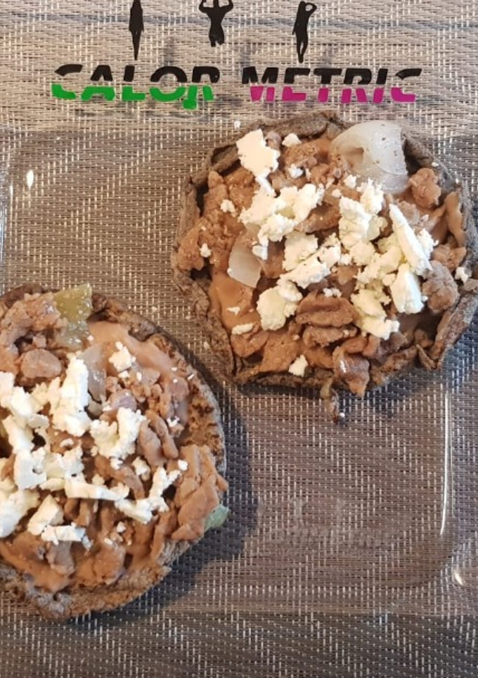 Una foto de 23. Sopes de maíz azul homemade