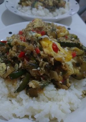 Una foto de Zapallitos revueltos con base de arroz 🤤