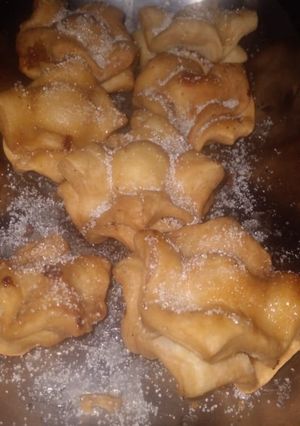 Una foto de Pastelitos de batata y membrillo!!❣️