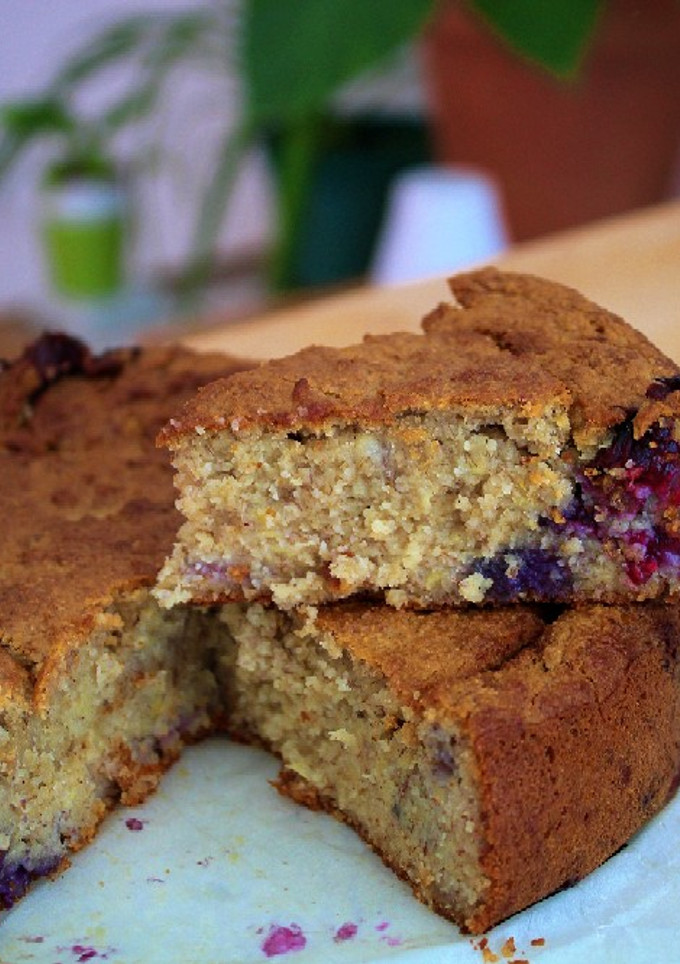 Una foto de Bizcocho vegano y sin gluten de plátano