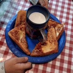 A picture of French Toast.