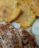 Patacones al olivo con pollo a la plancha