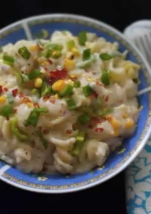 A picture of White sauce Veggie Pasta.