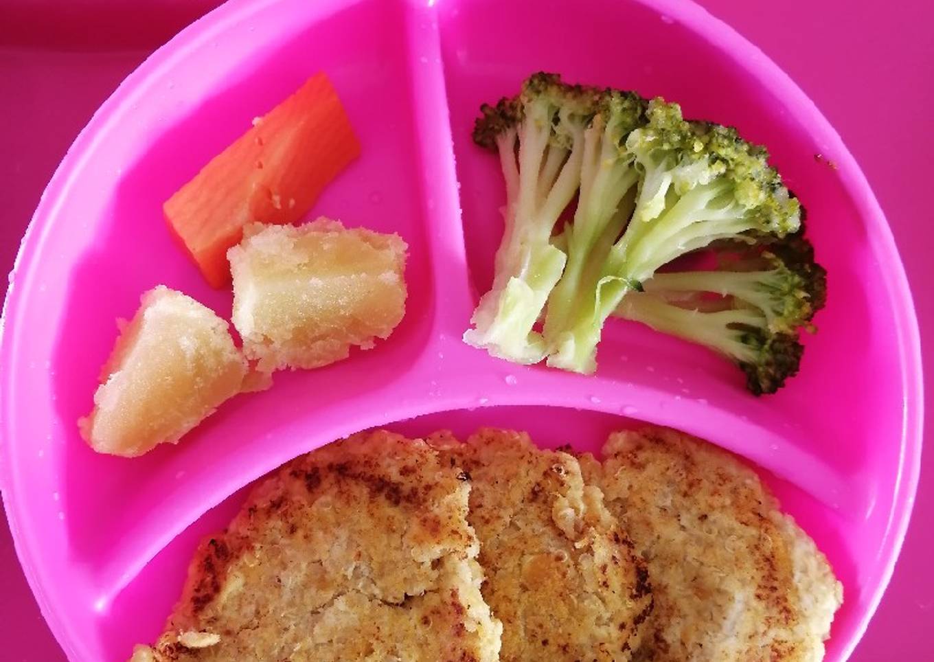 Tortillas de pollo, quinua y camote versión bebe