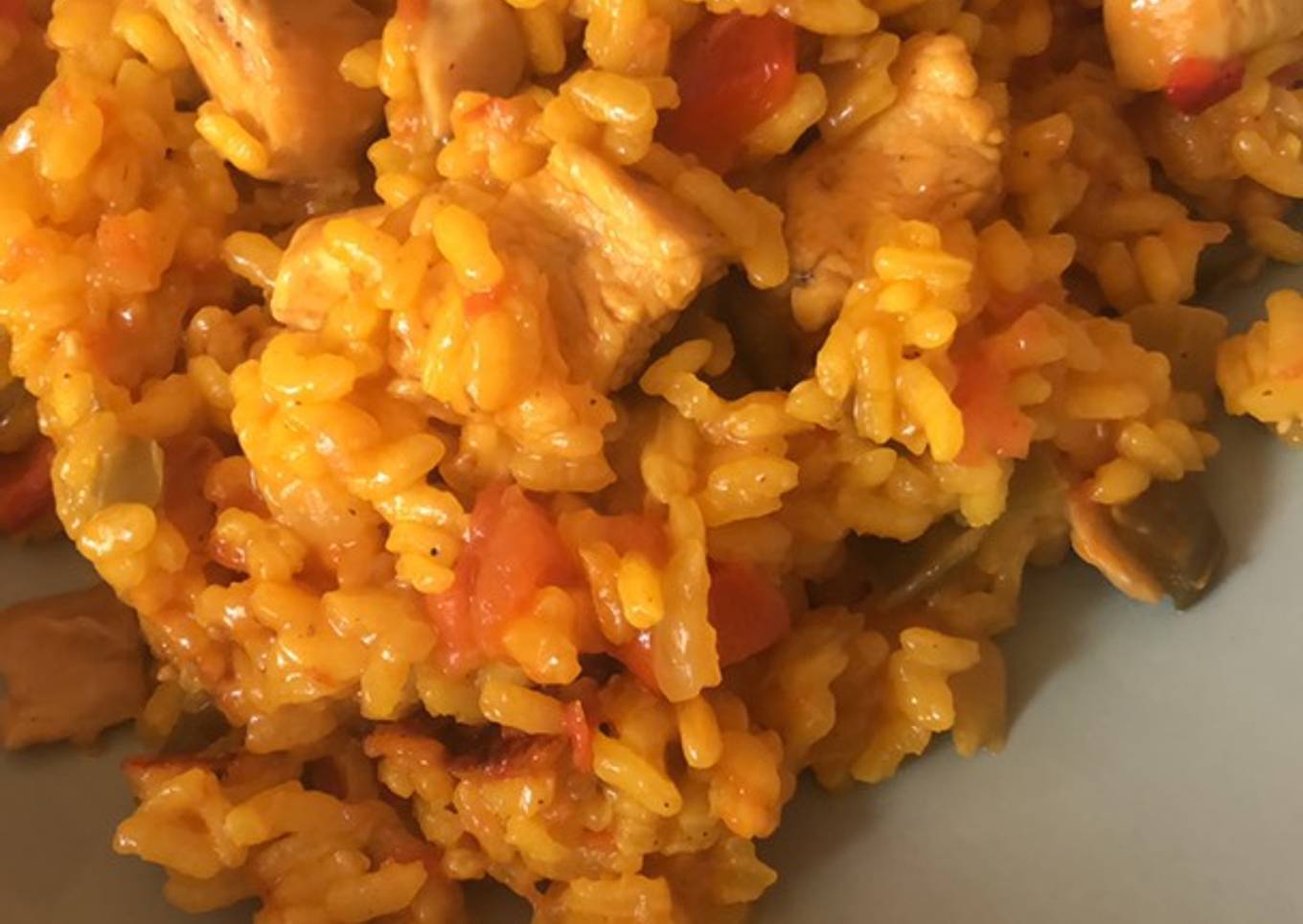 Arroz con Pollo y verduras