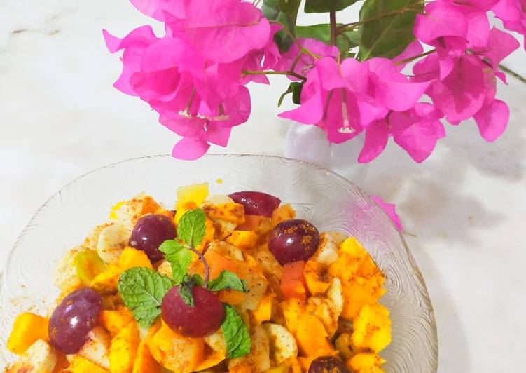 Simple Way to Make Any-night-of-the-week Mango fruit chaat