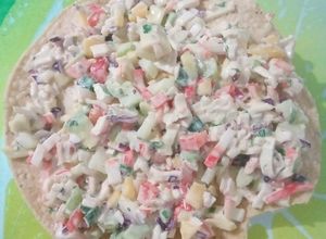Una foto de Ensalada tejeda de surimi