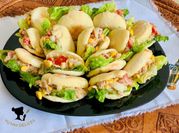 Une photo de batbout avec semoule