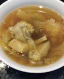 Fish maw with homemade meatballs soup