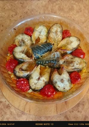 Фото Скумбрія запечена з овочами.