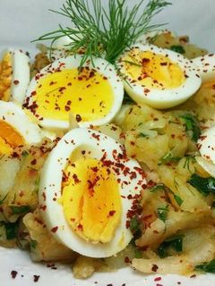 صورة لوصفة سلطة البطاطا مع البيض المسلوق🍟🍟اطيب وأشهى فطور 😉😉