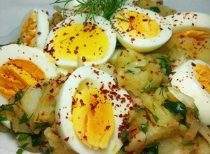 صورة لوصفة سلطة البطاطا مع البيض المسلوق🍟🍟اطيب وأشهى فطور 😉😉