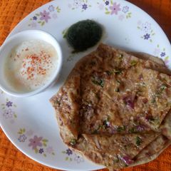 A picture of -Cheese-Spicy Cheese Onion Paratha.
