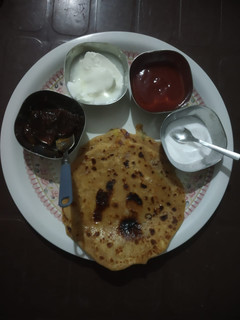 आलू प्याज़ के पराठे (aloo pyaaz ke parathe recipe in Hindi) रेसिपी मुख्य फोटो