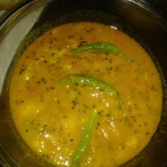 A picture of Aloo bhujiya.