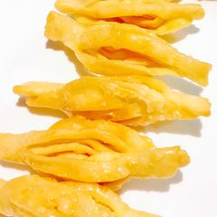 A picture of Elo jhelo.